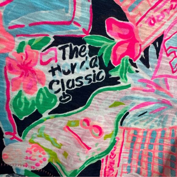 Lilly Pulitzer Etta V-neck Tee in High Tide Navy Honda Classic Print XXS - Picture 4 of 9